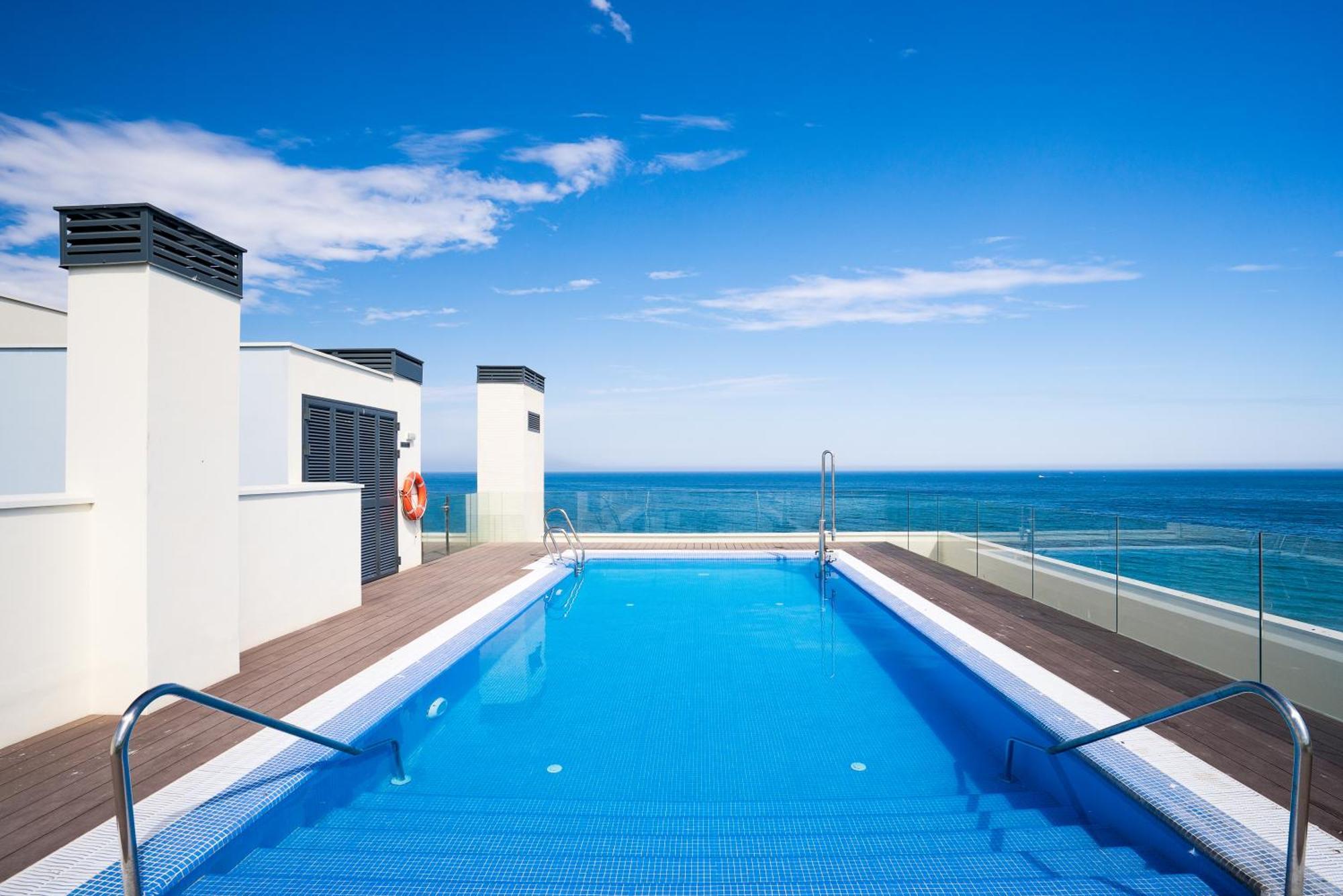 Gran Vivienda De Lujo Frente Al Mar Lägenhet Málaga Exteriör bild
