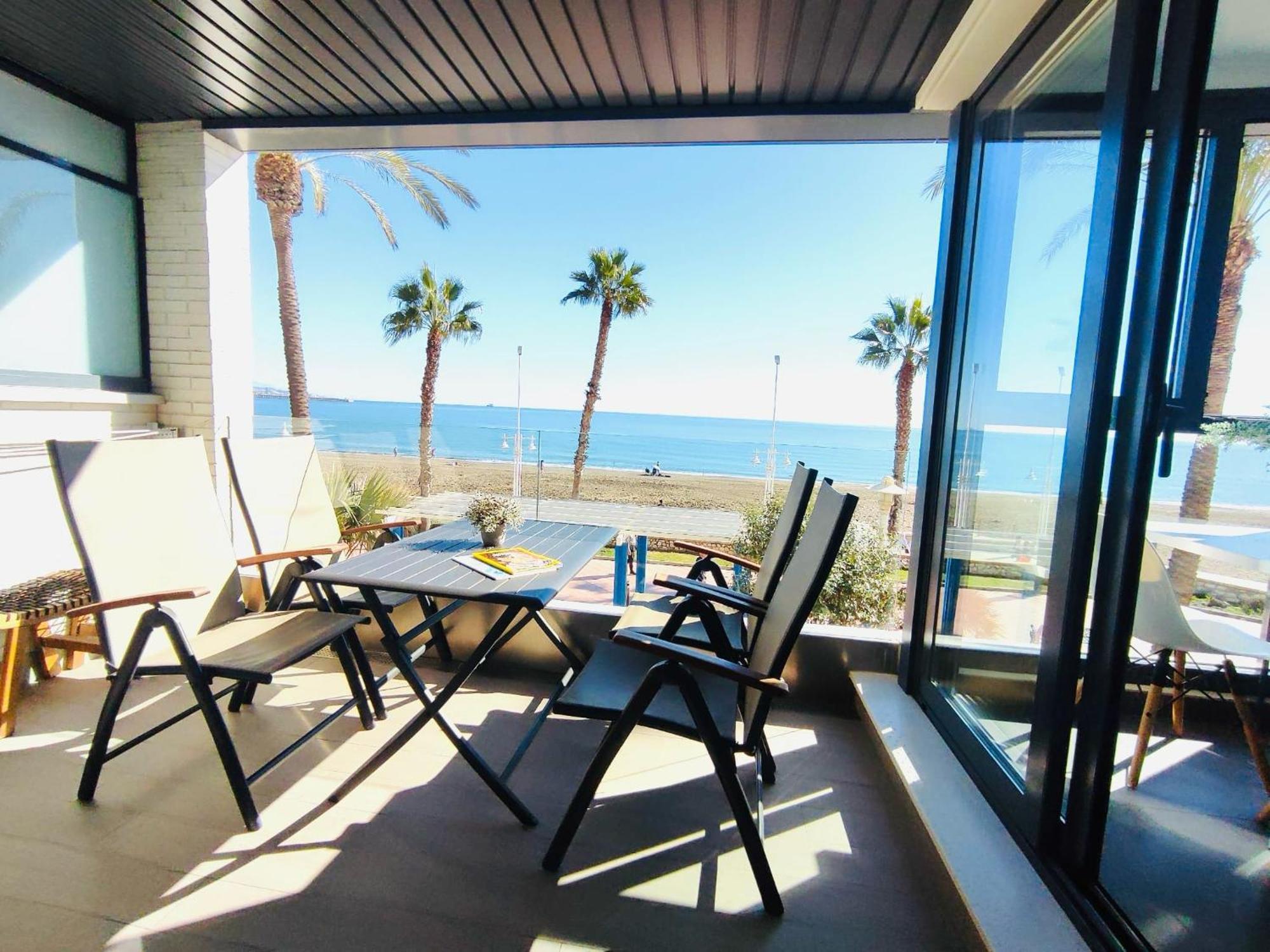 Gran Vivienda De Lujo Frente Al Mar Lägenhet Málaga Exteriör bild