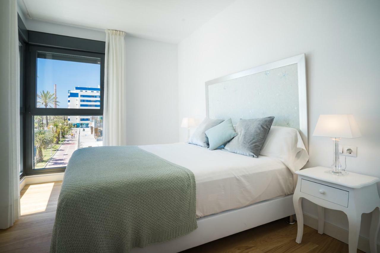 Gran Vivienda De Lujo Frente Al Mar Lägenhet Málaga Exteriör bild