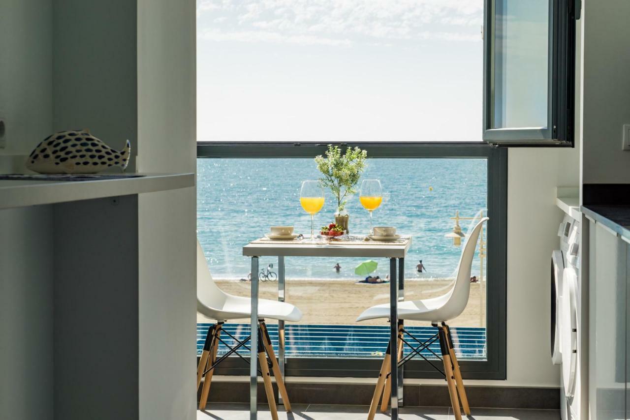 Gran Vivienda De Lujo Frente Al Mar Lägenhet Málaga Exteriör bild