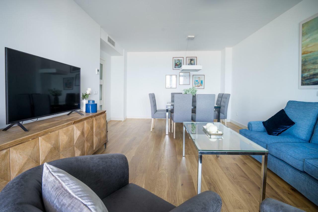 Gran Vivienda De Lujo Frente Al Mar Lägenhet Málaga Exteriör bild