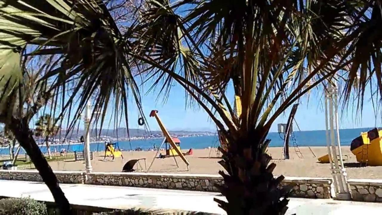 Gran Vivienda De Lujo Frente Al Mar Lägenhet Málaga Exteriör bild
